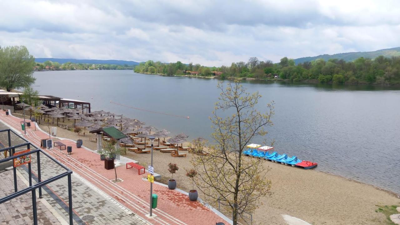 Lago d'argento sobe Veliko Gradište Exterior foto