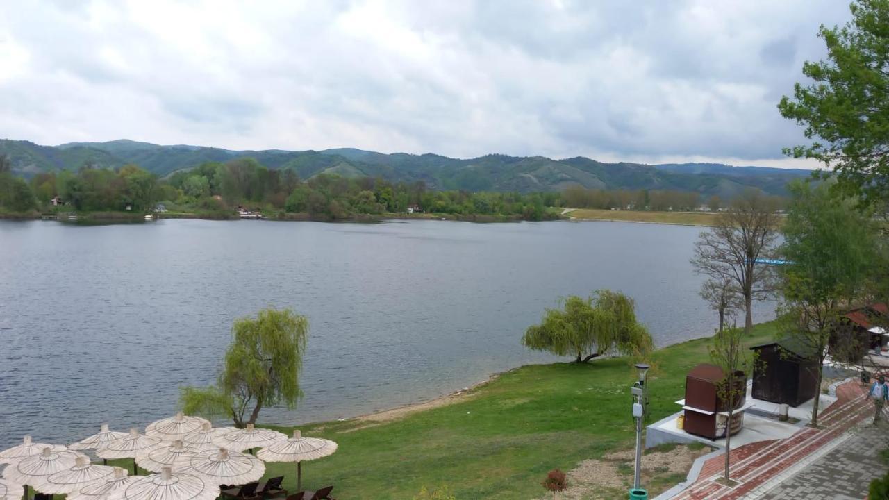 Lago d'argento sobe Veliko Gradište Exterior foto