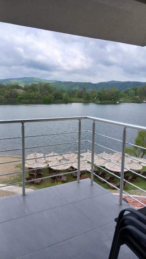 Lago d'argento sobe Veliko Gradište Exterior foto